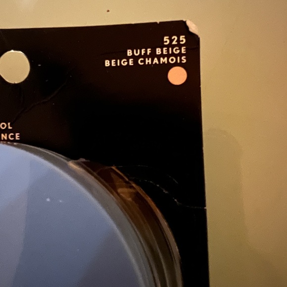 2 CoverGirl Clean Matte Pressed Powder Oil Control Sensitive Skin Buff Beige 525 - Picture 3 of 5